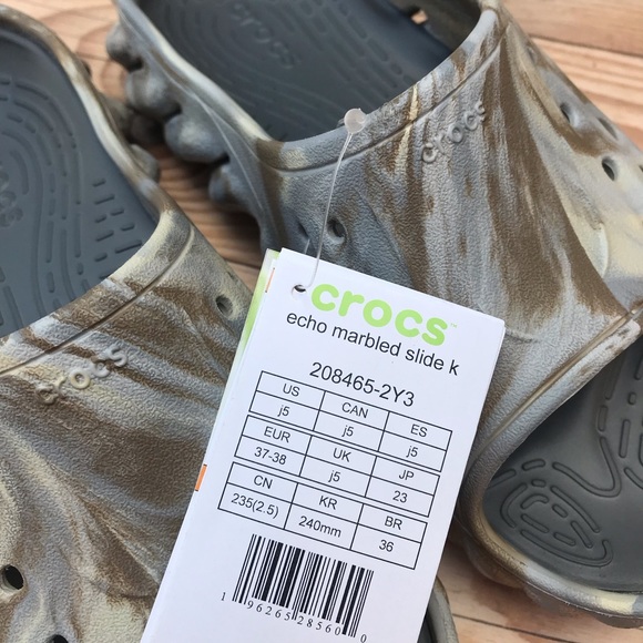 Crocs Echo Marbled Slide - Picture 16 of 16